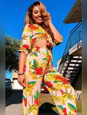 Bar III Pink Tropical Floral Tie-Front Swim Coverup